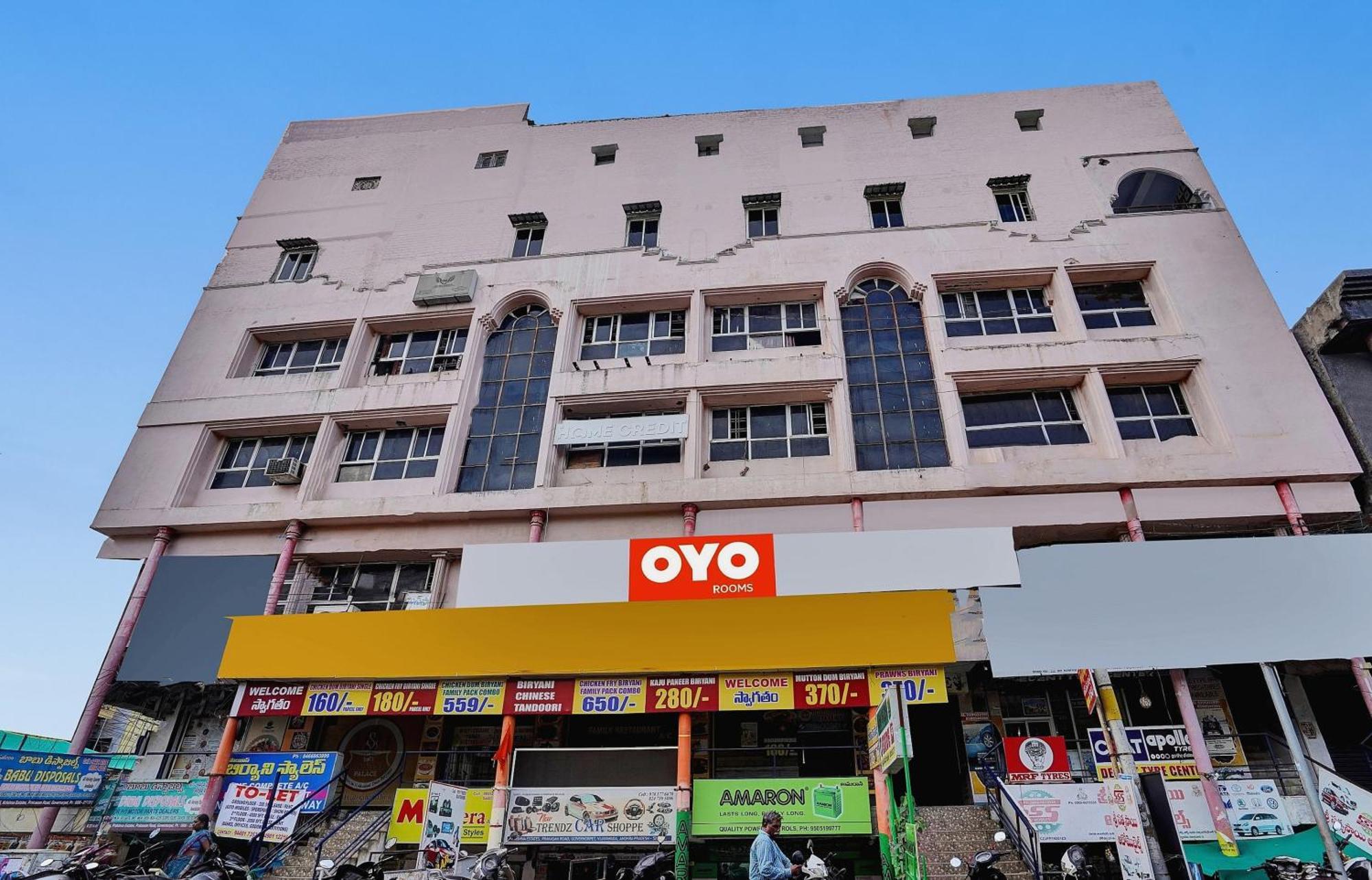 Hotel O Sai Krishna Residency Vijayawāda Esterno foto