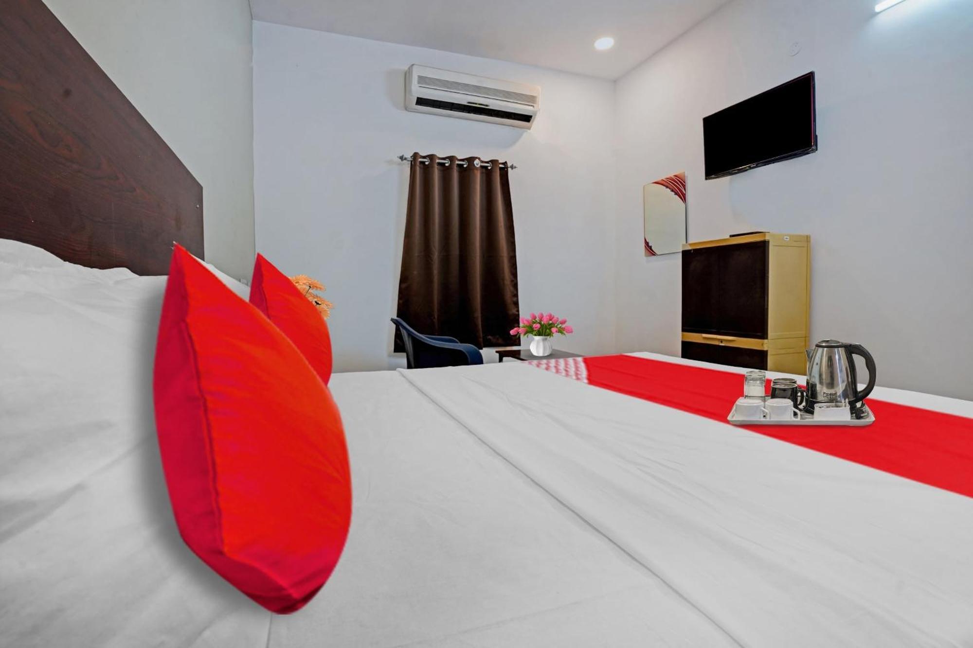 Hotel O Sai Krishna Residency Vijayawāda Esterno foto